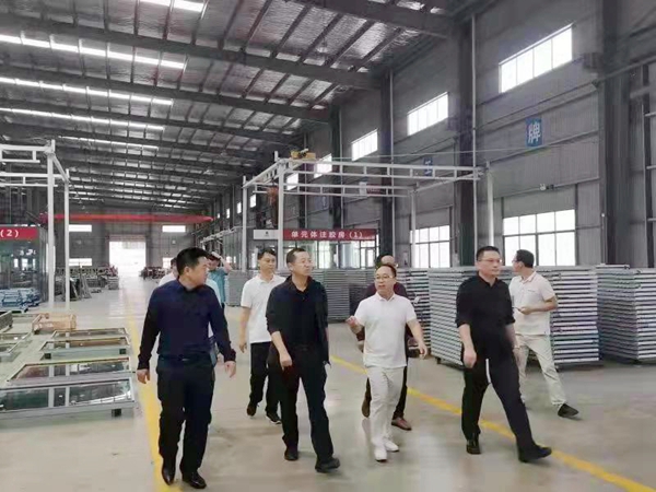 程永東調研維業科技_副本.jpg 程永東調研維業科技_副本.jpg